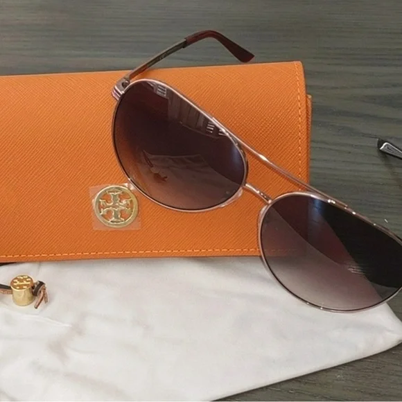 Tory Burch Gold Aviator Sunglasses with Orange Case Tory Burch | Accessories | Tory Burch Gold Sunglasses With  main image 2
